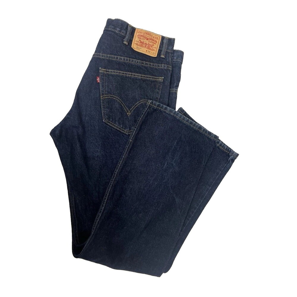 Levi’s 517 boot cut men’s Sz 38/ 32 denim Jean Light Wash 